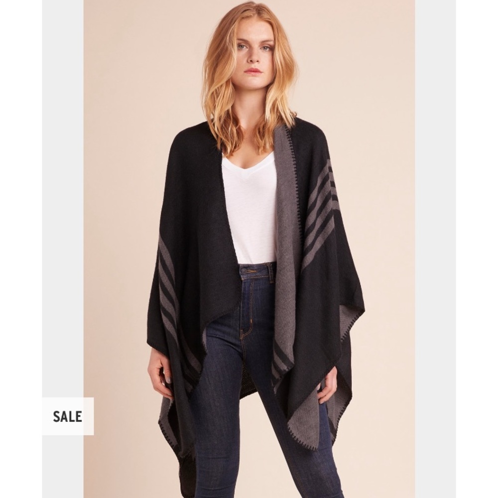 BB Dakota Poncho in black